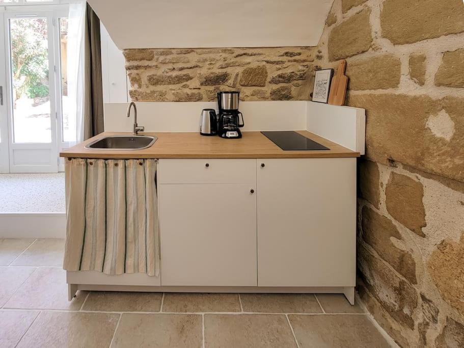 Studio Spacieux De Caractere Montaren-et-Saint-Mediers Экстерьер фото