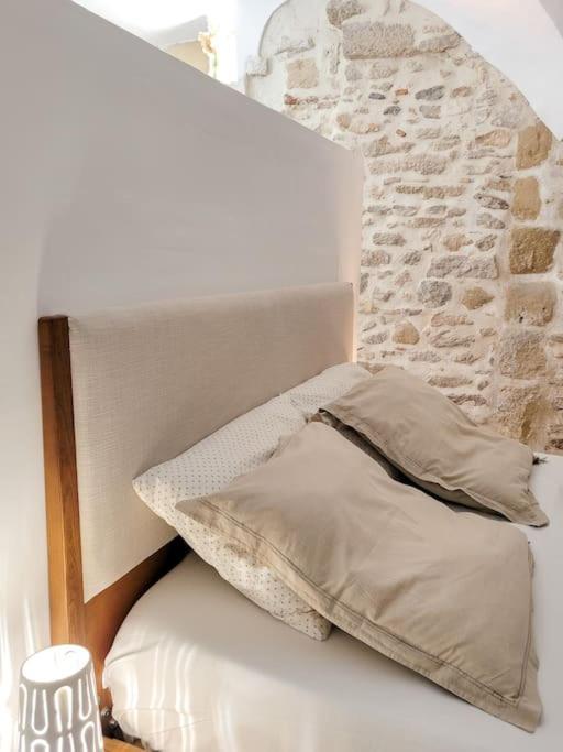 Studio Spacieux De Caractere Montaren-et-Saint-Mediers Экстерьер фото