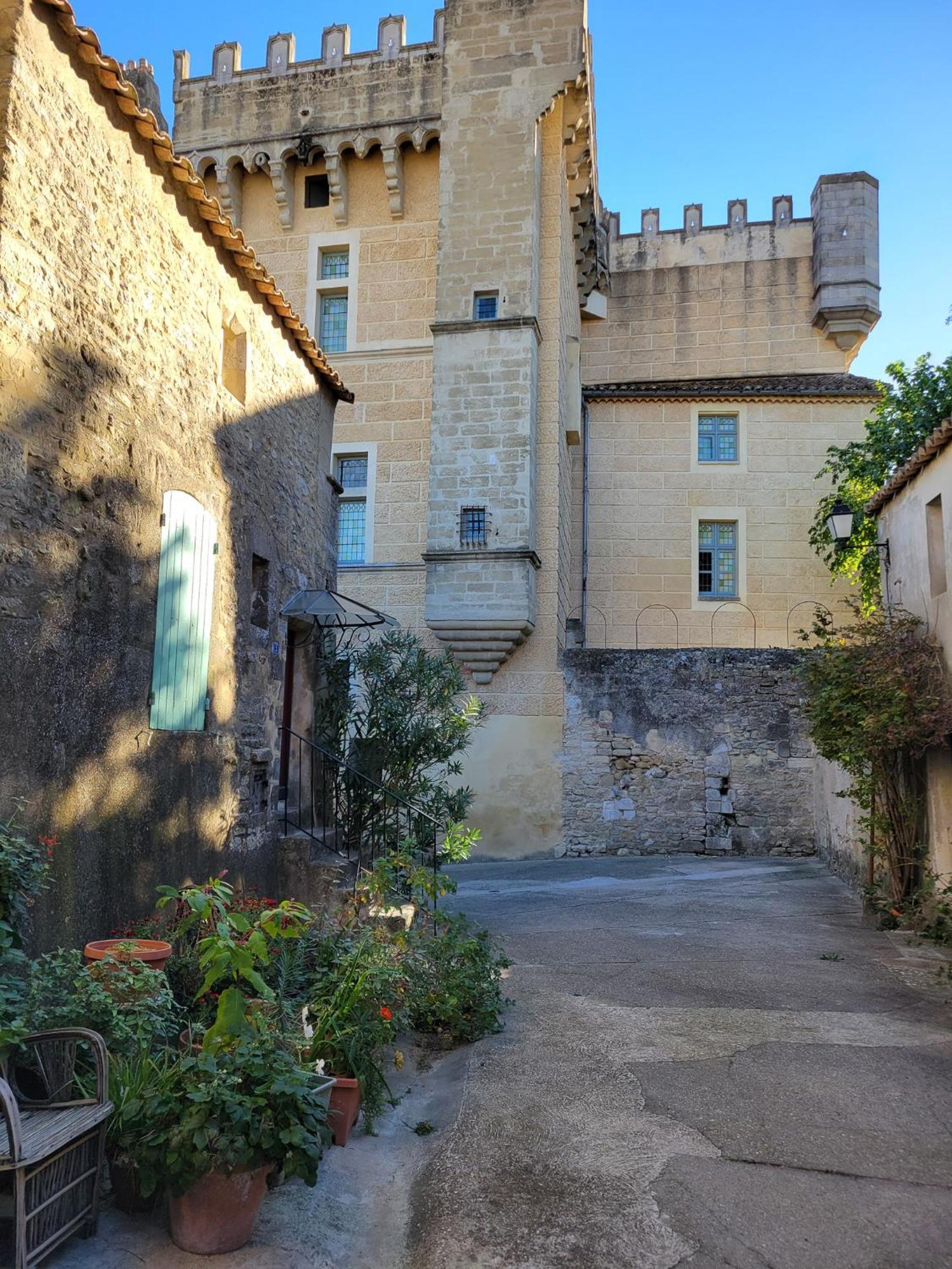 Studio Spacieux De Caractere Montaren-et-Saint-Mediers Экстерьер фото